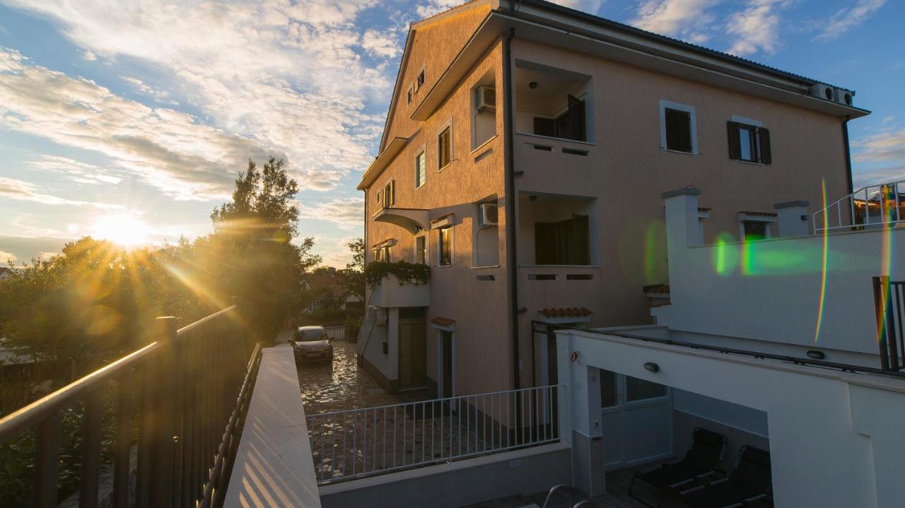 Guest House Lavanda 4 Njivice Exterior photo